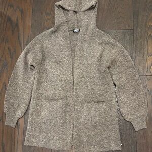 Beryll Vivi Cropped Hooded Cardigan Coat in Heathered Brown // One Size